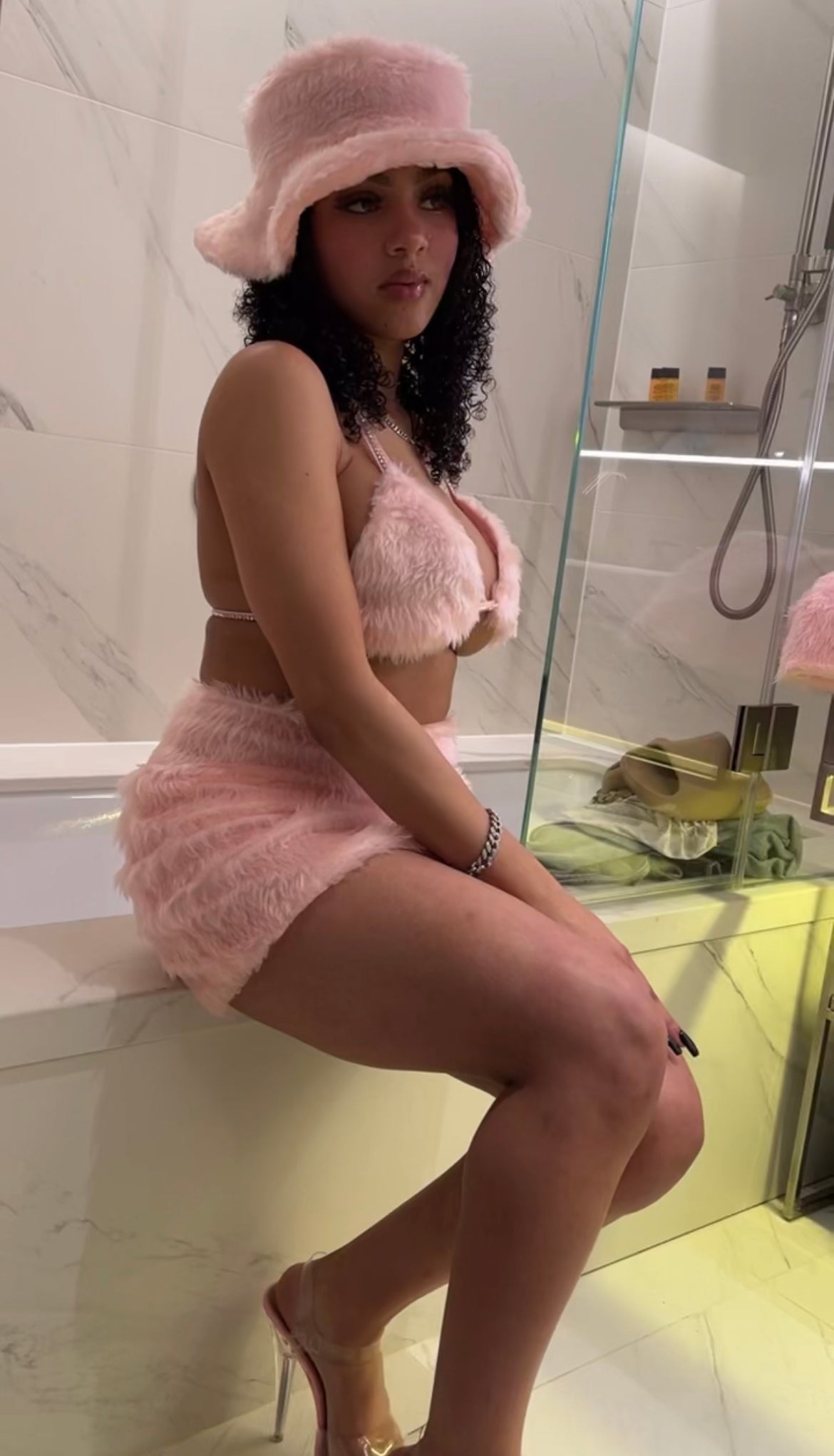 Nai Pink Fur Set